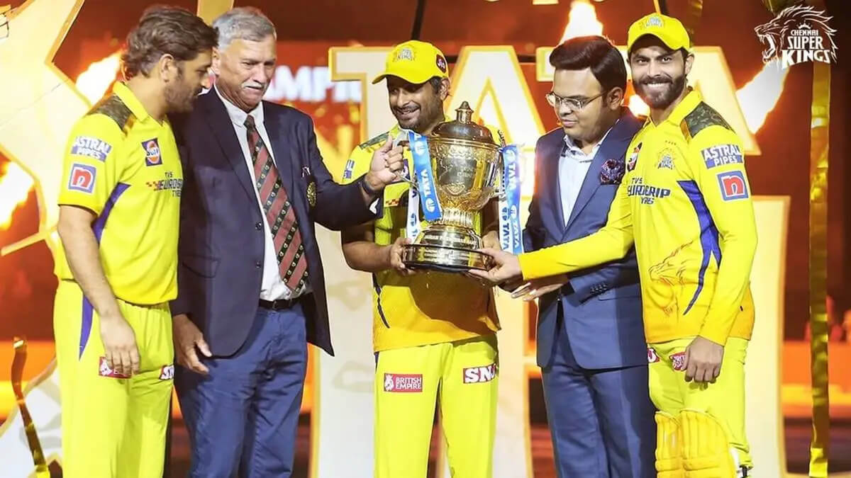 Ambati Rayudu Explains Why MS Dhoni Invited Him To Lift The IPL Trophy