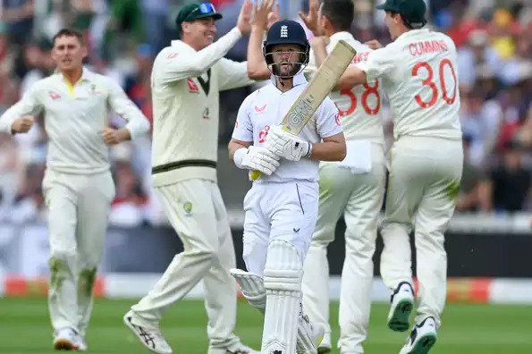 Duckett was unlucky not to get a well-deserved century.