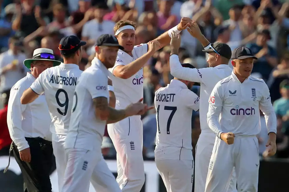 Australia And England Keep Edgbaston Crowd On Tenterhooks