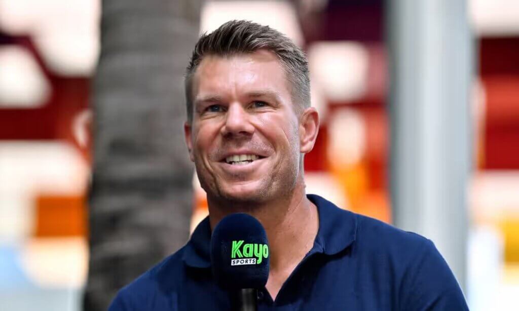 Mitchell Johnson told David Warner that his plan to quit was bad, but Warner didn't care at the Kayo Summer of Cricket Launch on Friday.