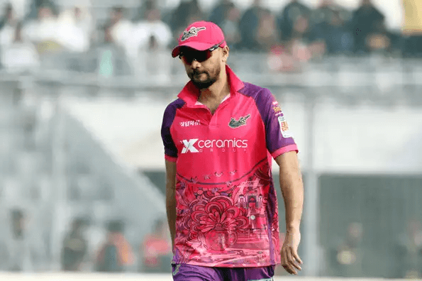 Mashrafe Mortaza's Challenge and BPL's Dilemma